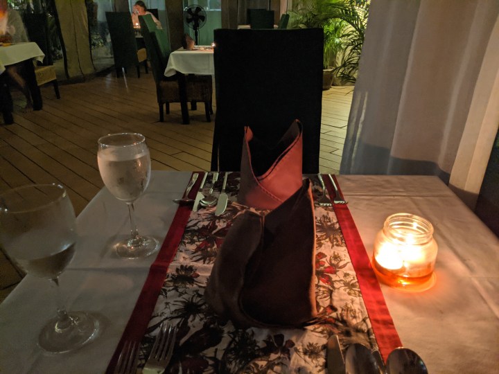 4 Rivers dining table